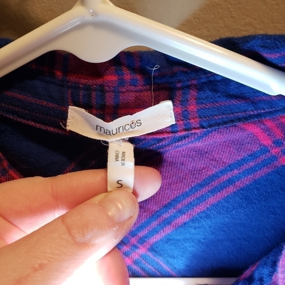 3/$20 Maurices womens button down shirt - Picture 3 of 4